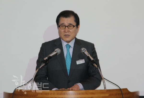 김영우 총신대 총장.jpg