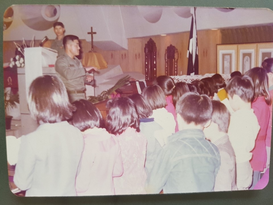 육군중앙교회 주일학교 예배시간 (1978년도)-2.jpg