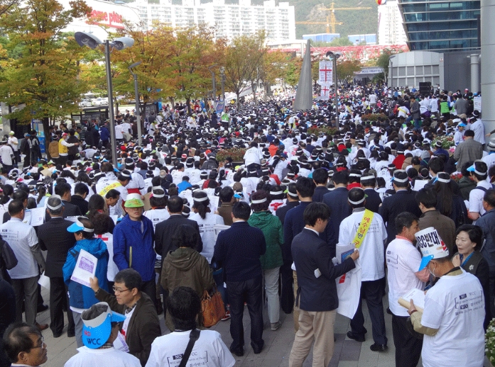 WCC 반대 성회사진1-8.jpg