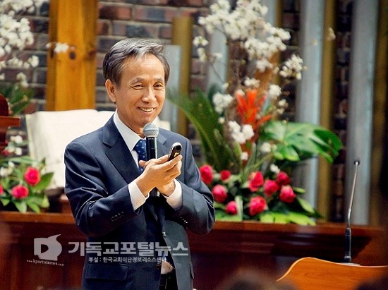 진용식 목사.jpg