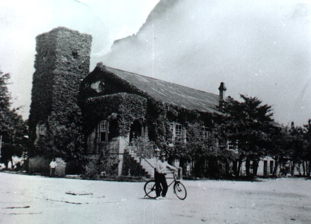 손 목사님이 담임하시던 때의 애양원 교회.jpg