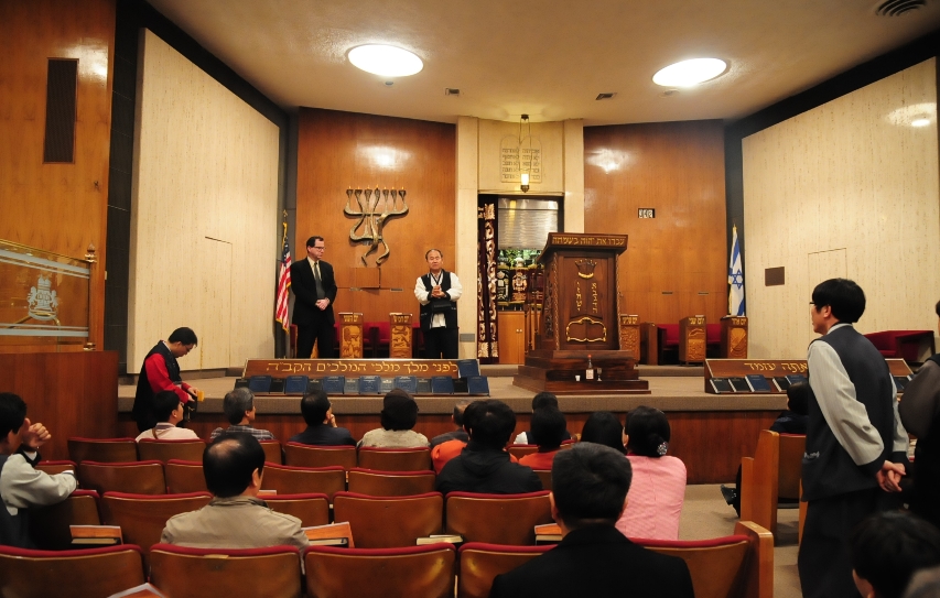 10-3 사진첩-유대인 회당에서1.jpg